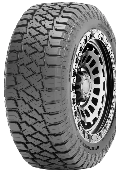 WILDTRAXX R/T tire angled view